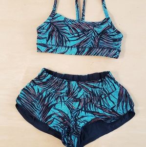 Lululemon matching shorts and sports bra